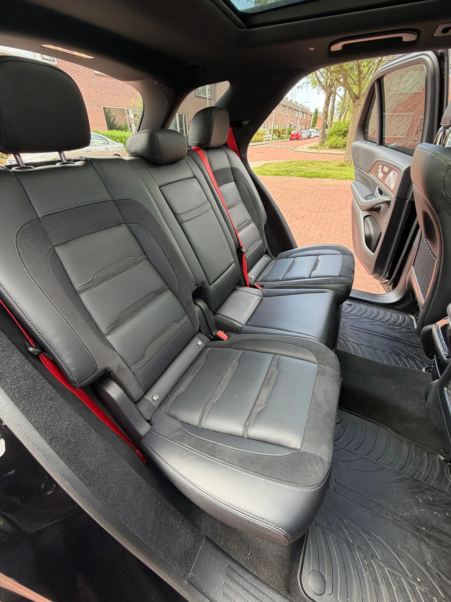 Schoon auto interieur na interieurreiniging